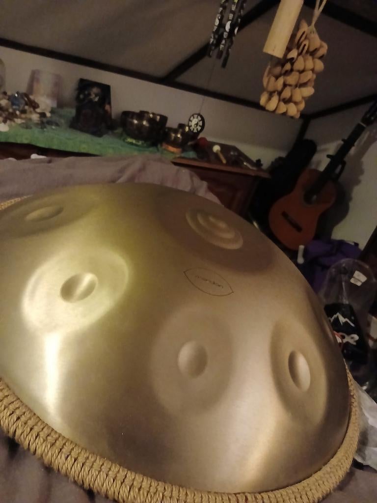 Beautiful golden handpan indian morning ragga C# ragga desh, Muziek en Instrumenten, Percussie, Ophalen
