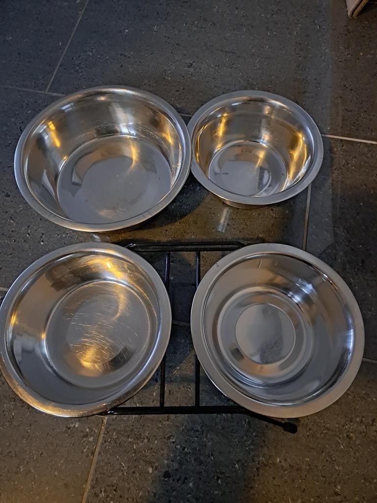 Honden voedingsbakjes, Enlèvement ou Envoi, Comme neuf