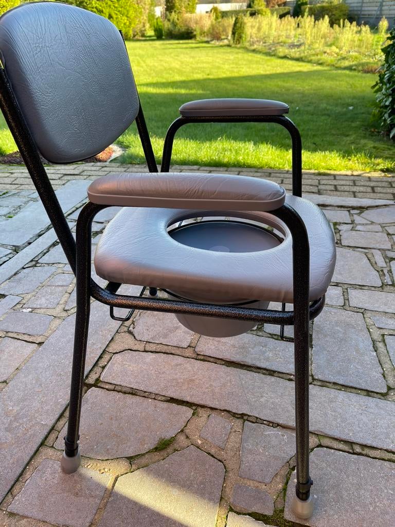 Toilet stoel nieuw, Diversen, Verpleegmiddelen, Ophalen, Zo goed als nieuw