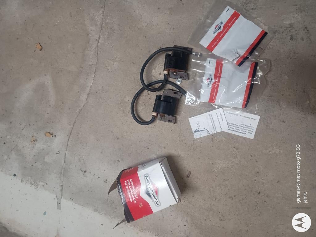 2x Briggs en Stratton bobine 592846, Tuin en Terras, Zitmaaiers, Ophalen, Zo goed als nieuw