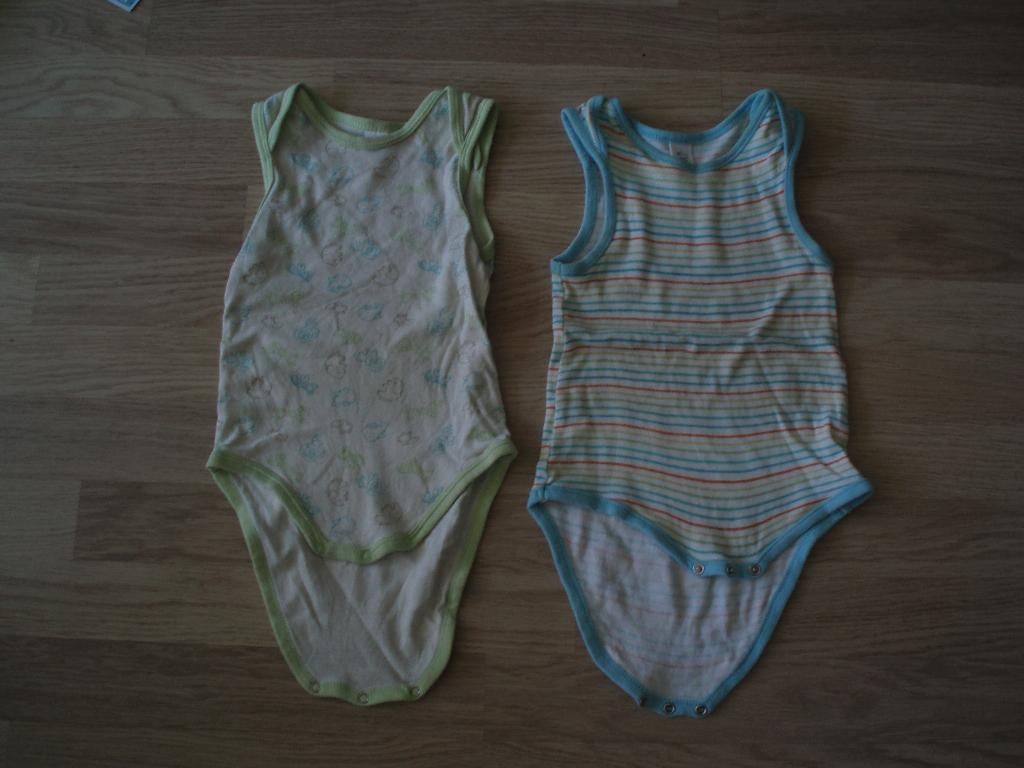 2 body's - maat 92, Enfants & Bébés, Vêtements enfant | Taille 92, Garçon ou Fille, C&A, Comme neuf, Enlèvement