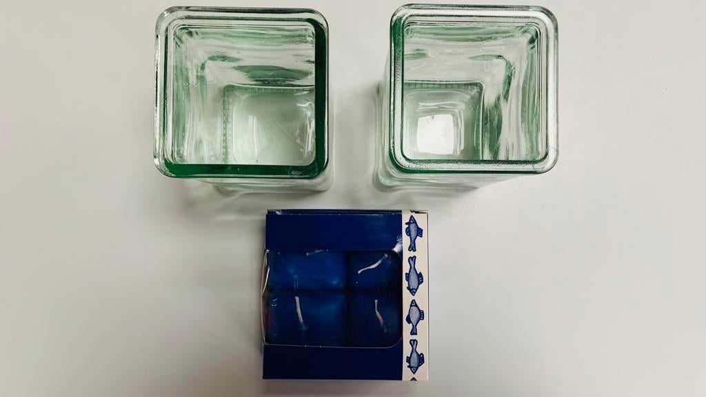 Twee vierkante vaasjes voor drijfkaarsen, Huis en Inrichting, Ophalen, Overige materialen, Blauw, Nieuw