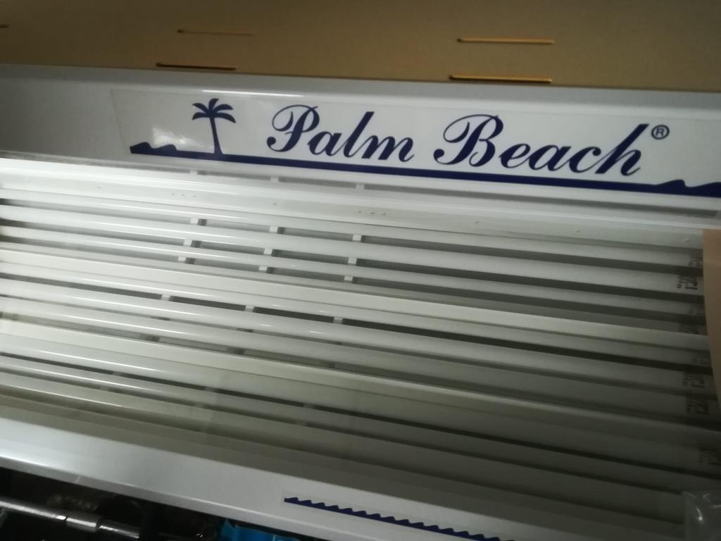 Lit de bronzage, Electroménager, Enlèvement, Utilisé, Solarium visage, 10 à 15 lampes