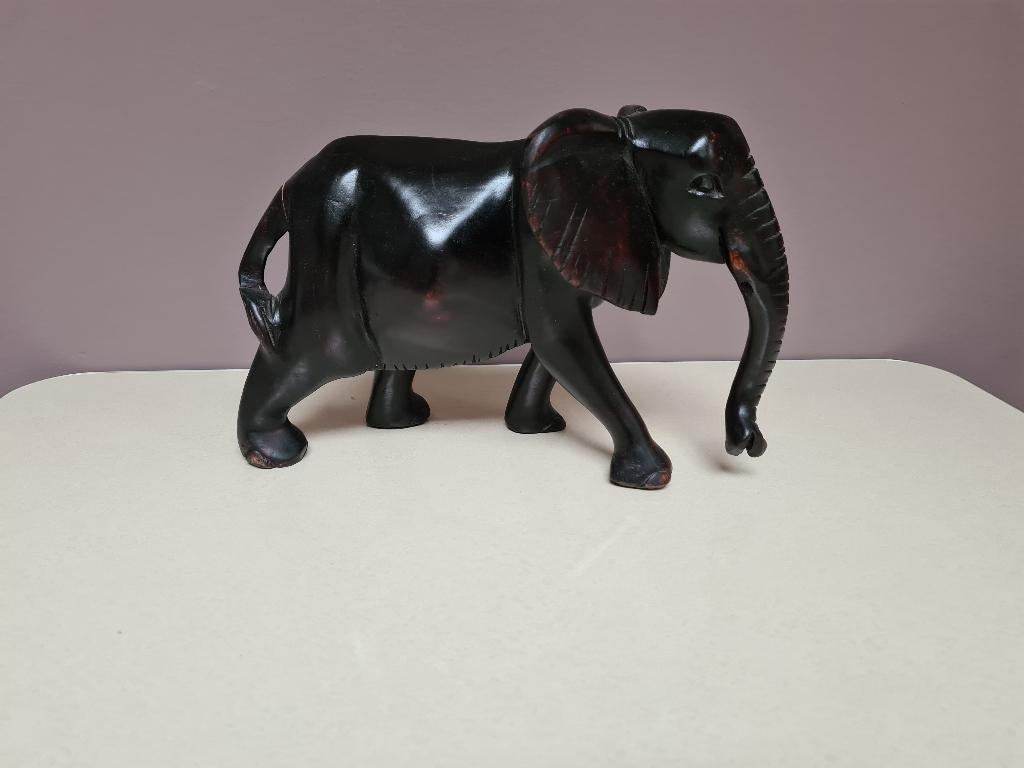 Afrikaans houten beeldje olifant, Ophalen, Gebruikt