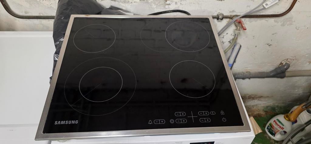 Taque électrique SAMSUNG, Electroménager, Enlèvement, Comme neuf, Électrique