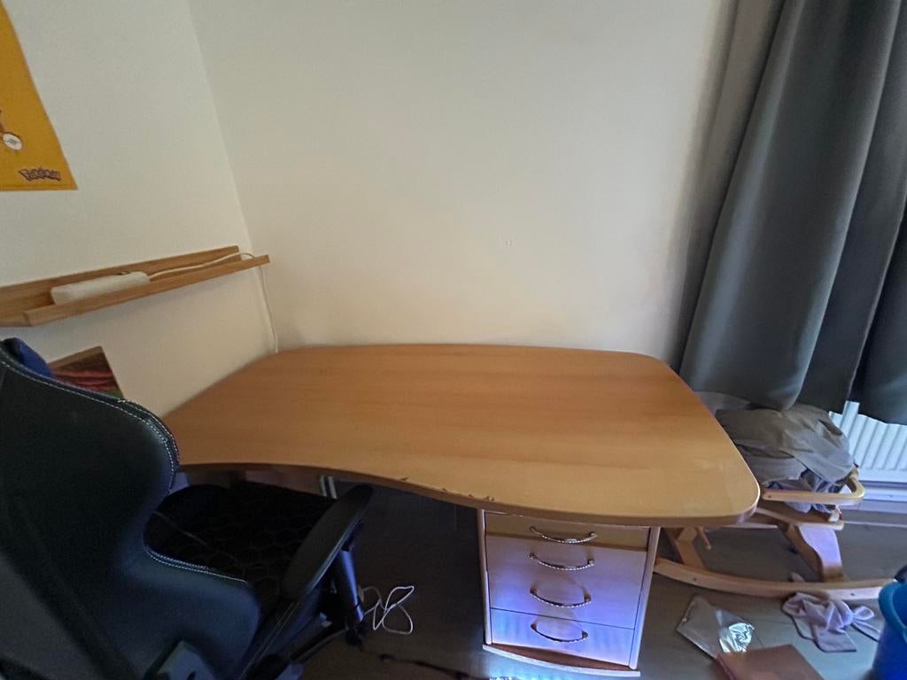 houten bureau, Enlèvement, Utilisé
