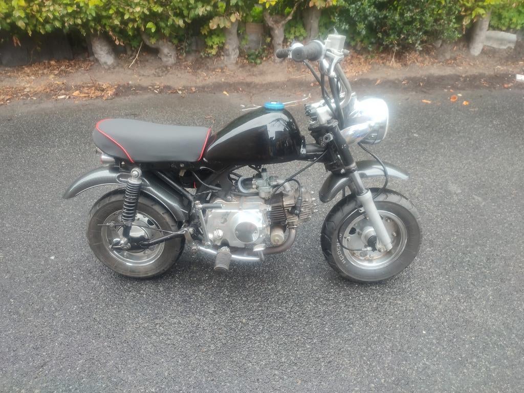 Monkey a klasse, Fietsen en Brommers, Ophalen, Gebruikt