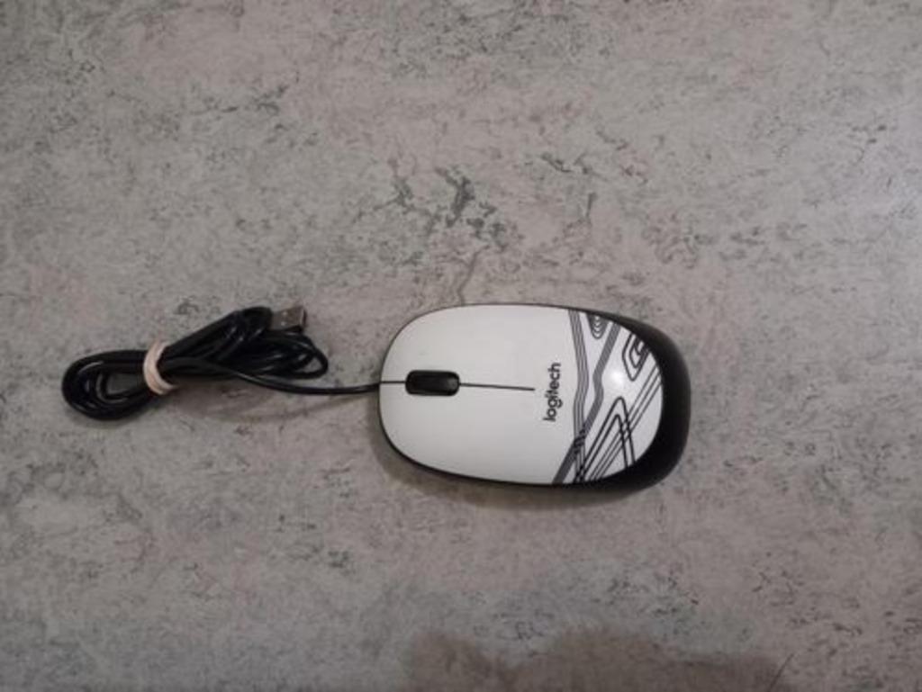 Logitech M105 Souris Filaire USB, Souris, Logitech, Enlèvement, Droitier