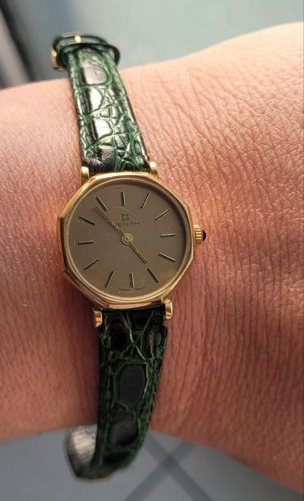 Zenith dames horloge, Enlèvement