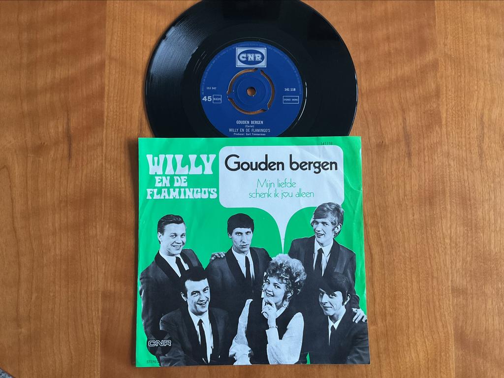 Willy En De Flamingo’s - Gouden Bergen., Ophalen of Verzenden, Gebruikt