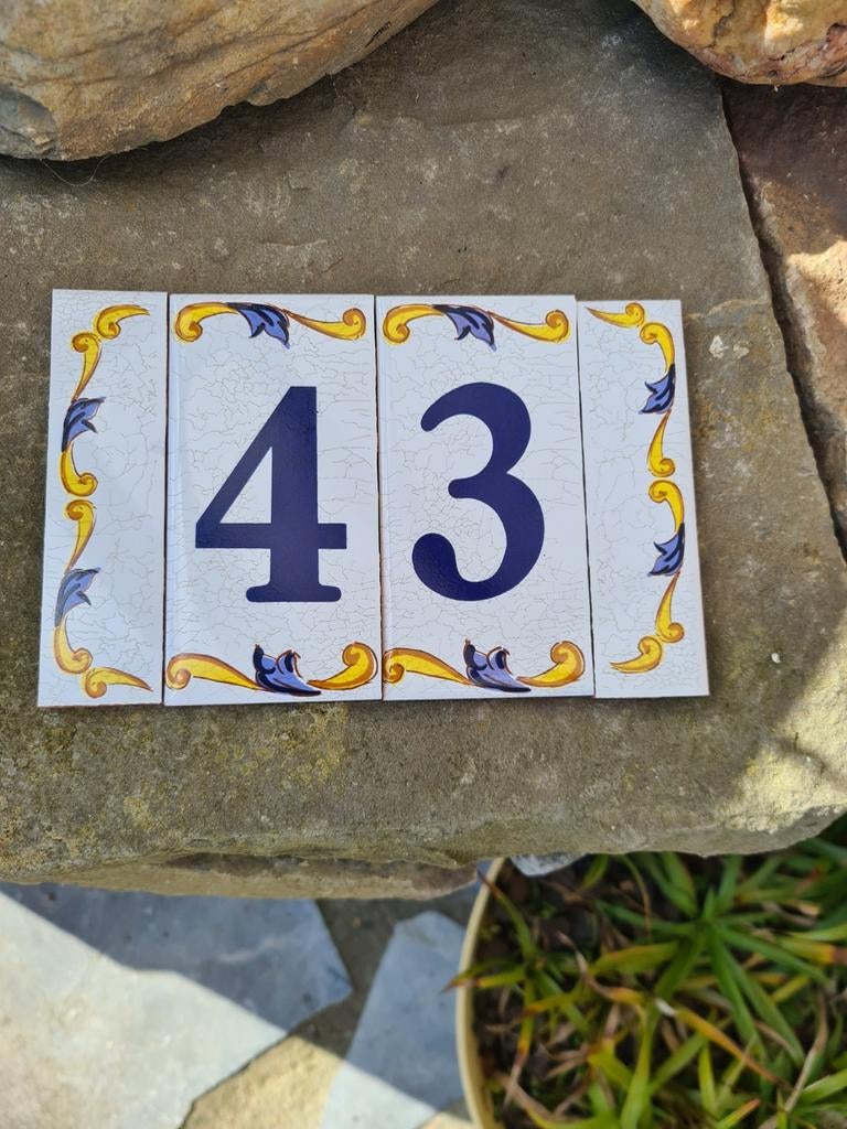 Numéro 43 ou 34 en céramique d'Espagne, Enlèvement