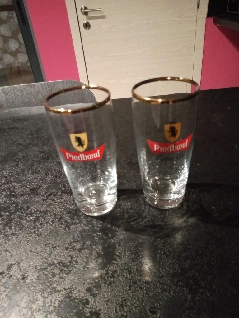 2 Piedboeuf bierglazen 25 cl, Verzamelen