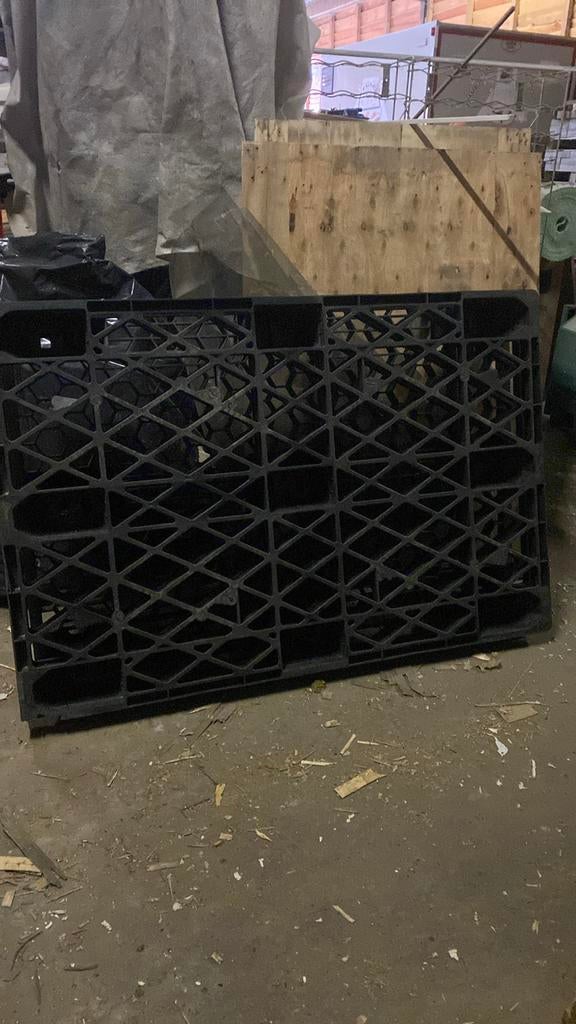 Pallets plastiek, Ophalen