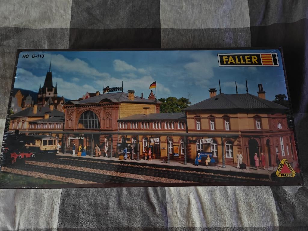 Gare de Faller B-113, Enlèvement ou Envoi, Comme neuf, Pont, Tunnel ou Bâtiment, Autres marques