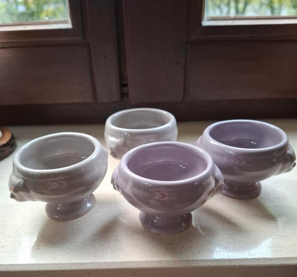 4 petits bols apéro tête de lion, gris, neufs., Enlèvement ou Envoi, Neuf, Porcelaine