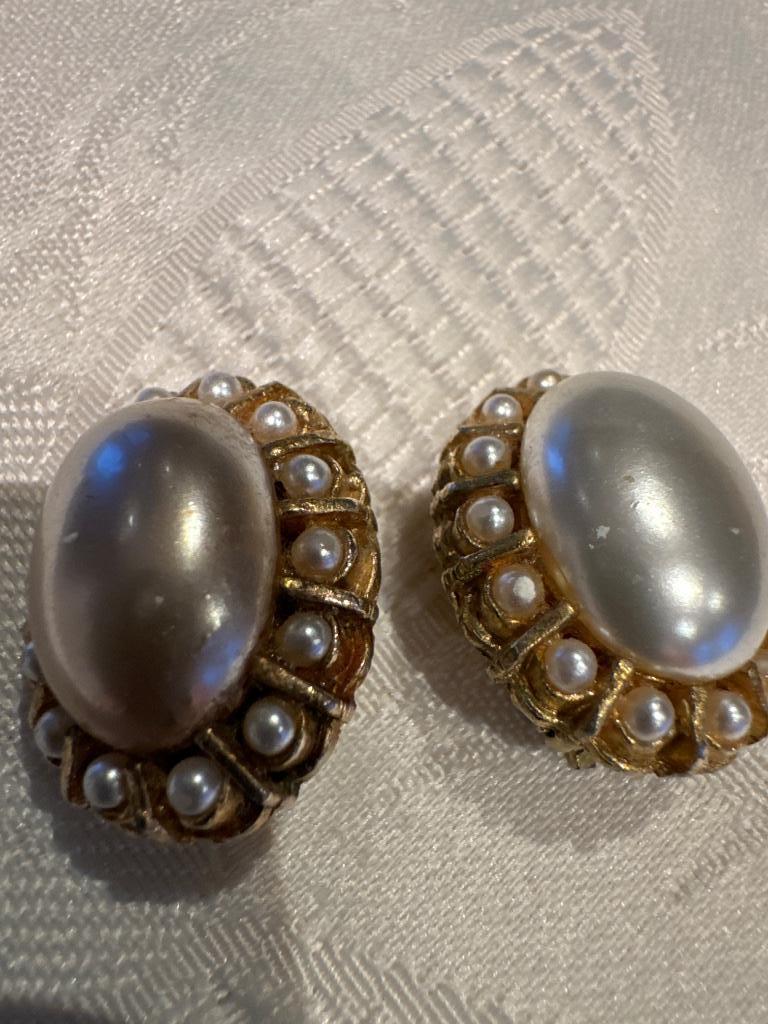 Clipsoorbellen met parel, Bijoux, Sacs & Beauté, Boucles d'oreilles, Puces ou Clous, Enlèvement ou Envoi, Utilisé, Autres matériaux
