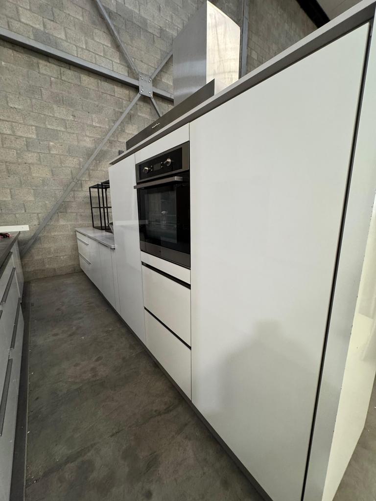 Complete Nette Rechte Keuken + Wandkast + Apparatuur, Ophalen of Verzenden, Grijs, Enkelwandige keuken