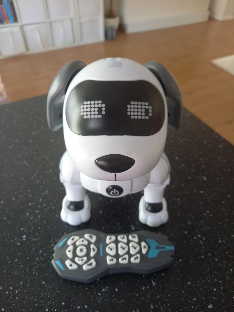 Robothond, Enfants & Bébés, Jouets | Éducatifs & Créatifs, Comme neuf, Électronique, Avec lumière, Sonore, Enlèvement