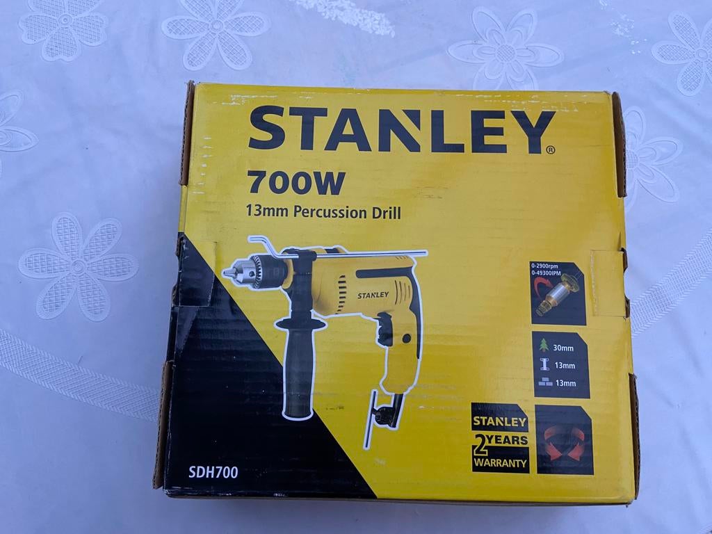 Perceuse à percussion Stanley 700 W - NOUVEAU !, Enlèvement ou Envoi