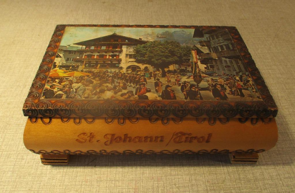 Belle boîte ancienne en bois avec musique - 17x12x6, Antiquités & Art, Curiosités & Brocante, Enlèvement ou Envoi