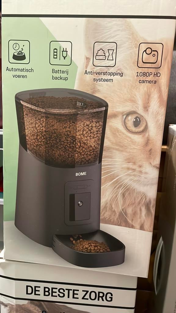 Voederautomaat bome, Ophalen, Automatisch, Zo goed als nieuw
