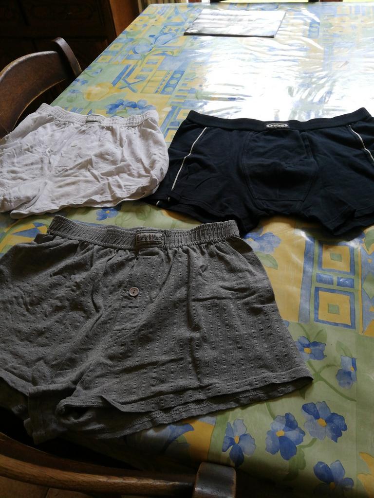 3 boxers. 2 Enrico Mori et 1 Tono. Taille L., Enlèvement ou Envoi