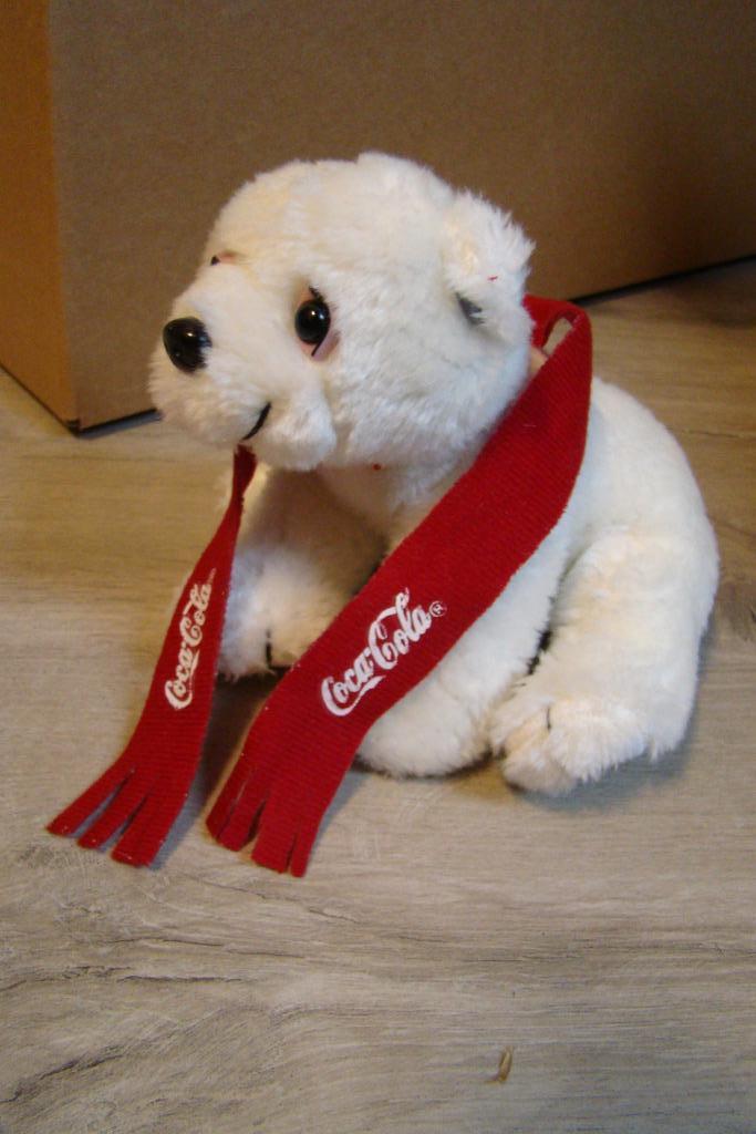 Coca cola ijsbeer met rode das  = nieuw, Verzamelen, Ophalen of Verzenden, Nieuw, Gebruiksvoorwerp