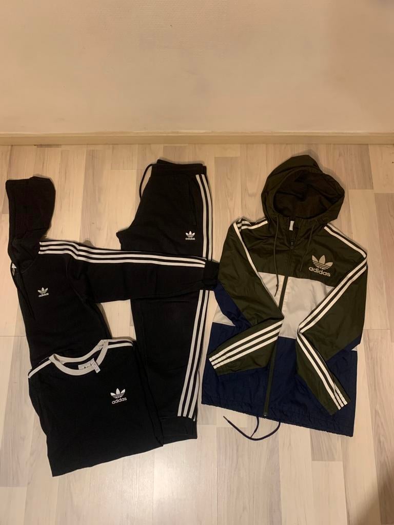 Adidas trainingspak + regenjas + T-shirt – maat L – zwart, Kleding | Heren, Ophalen, Zo goed als nieuw, Maat 52/54 (L)