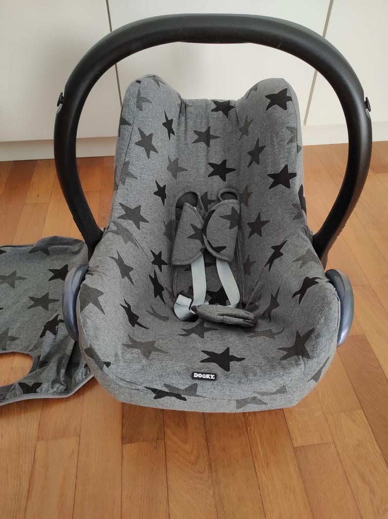 Maxi Cosi autostoel voor baby. Hoes en adaptors voor buggy, Ophalen