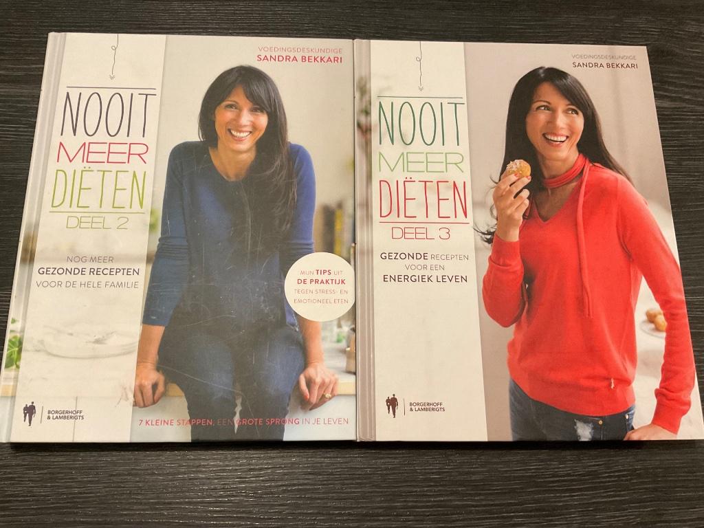2 x kookboek Sandra Bekkari Nooit meer diëten 2 en 3, Enlèvement ou Envoi, Comme neuf, Sandra Bekkari