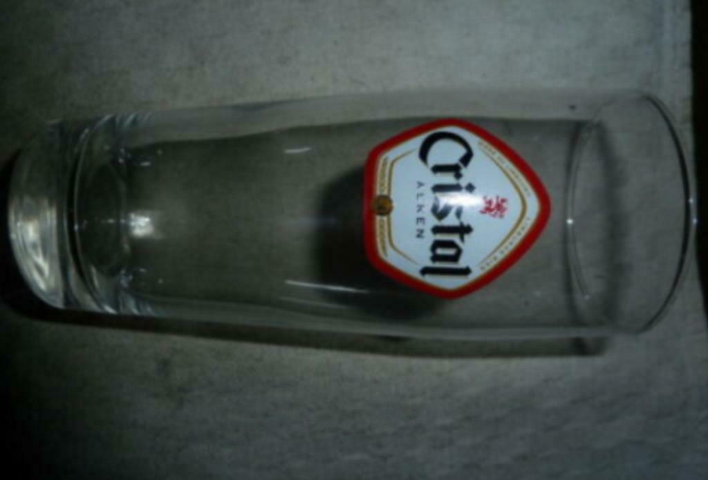 #M bier glas CRISTAL ALKEN " pilsglas zonder ribbels ", Verzamelen, Ophalen of Verzenden, Nieuw, Bierglas