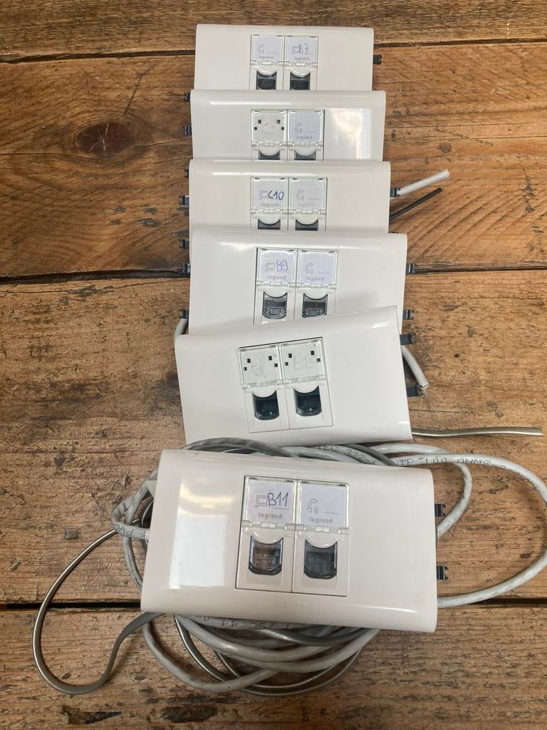 Legrand Mosaic - 2Rj45 Cat 6 Utp+Houder, Ophalen, Gebruikt