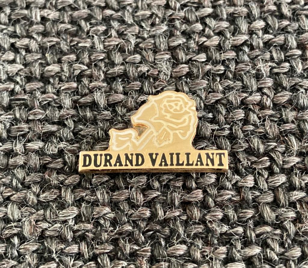 PIN - DURAND VAILLANT, Collections, Envoi, Utilisé, Autres sujets/thèmes, Insigne ou Pin's