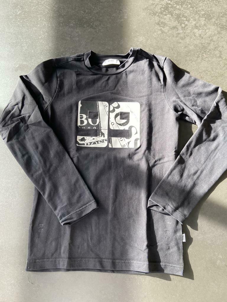 Hugo Boss zwarte longsleeve maat 8 jaar. Zeer goede staat., Enfants & Bébés, Garçon, Enlèvement ou Envoi, Chemise ou À manches longues