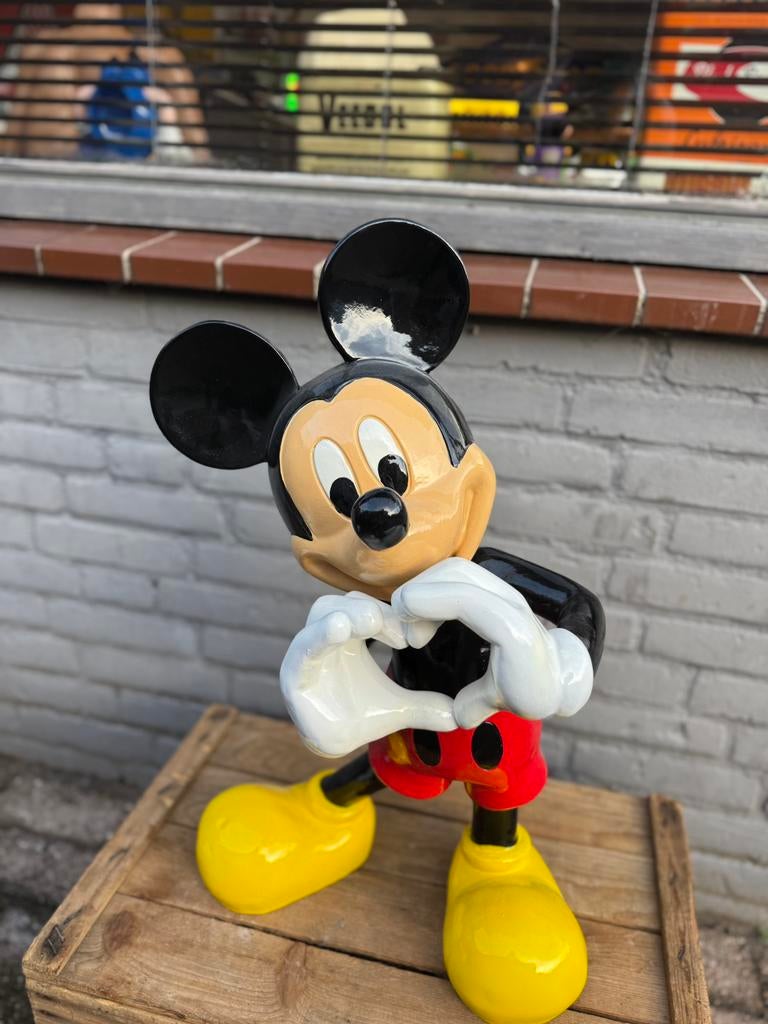 Statue de Mickey Mouse avec cœur, Enlèvement, Mickey Mouse, Comme neuf, Statue ou Figurine