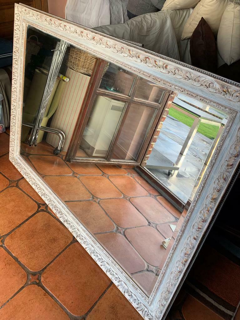 2 Antieke Spiegels 1 grote 500 € en 1 kleine 300 €, Doe-het-zelf en Bouw, Raamkozijnen en Schuifdeuren, Ophalen, Zo goed als nieuw