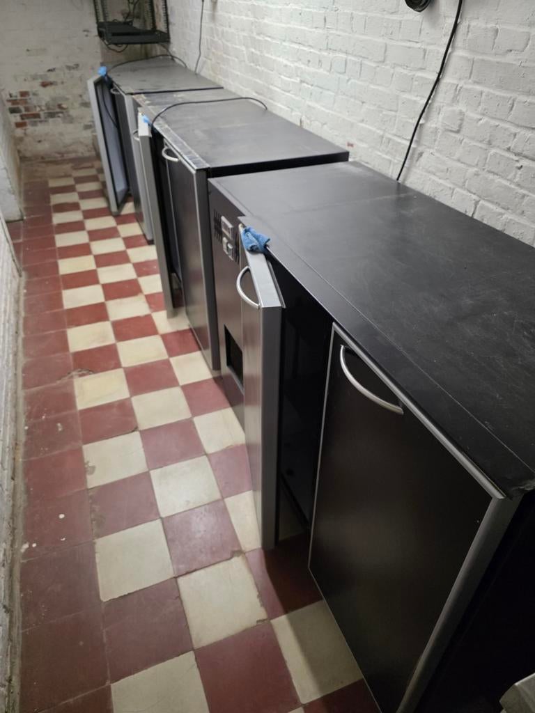 Barkoelingen, Zakelijke goederen, Horeca | Meubilair en Inrichting, Ophalen, Gebruikt, Barinrichting