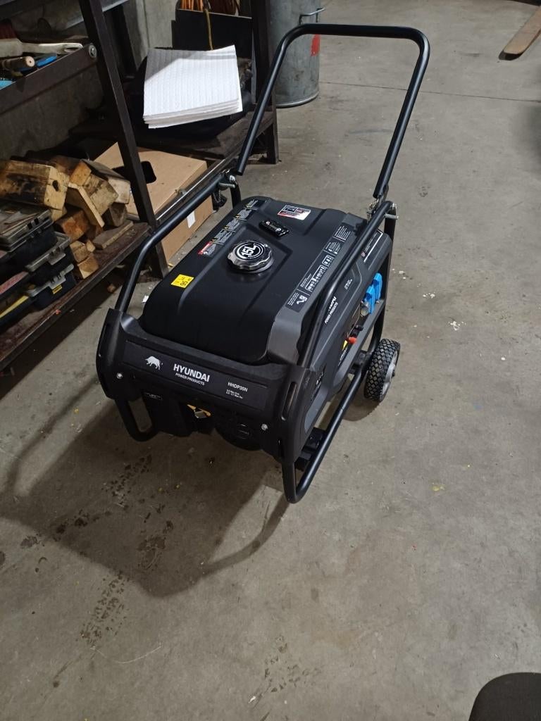 aggregaat/Generator  HYUNDAI HHDP35N, Ophalen, Zo goed als nieuw, Minder dan 5 kVA, Benzine