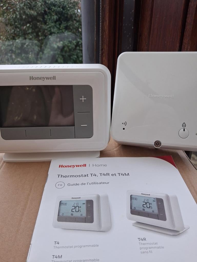Thermostat mobile pour chauffage central état neuf, Thermostat