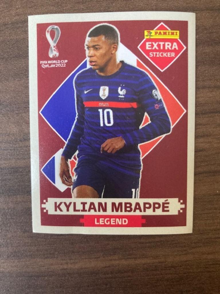 Extra Sticker World Cup 2022 Legend Mbappé Burgundy, Ophalen of Verzenden, Nieuw, Sport