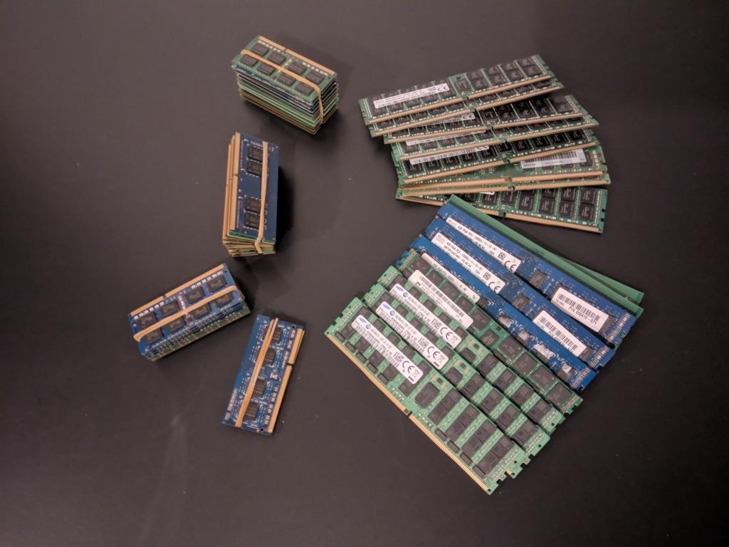 RAM geheugen laptop, desktop en server DDR3, Computers en Software, RAM geheugen, Ophalen, Overige soorten, 1066 - 2666, Zo goed als nieuw