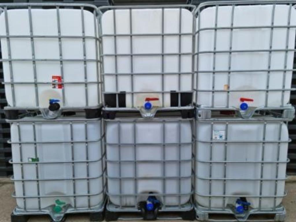 Zogoed als nieuwe IBC CONTAINERS van 1000 L ( Tonnen,Vaten ), Tuin en Terras, Ophalen, Kunststof, Met kraantje, 150 liter of meer