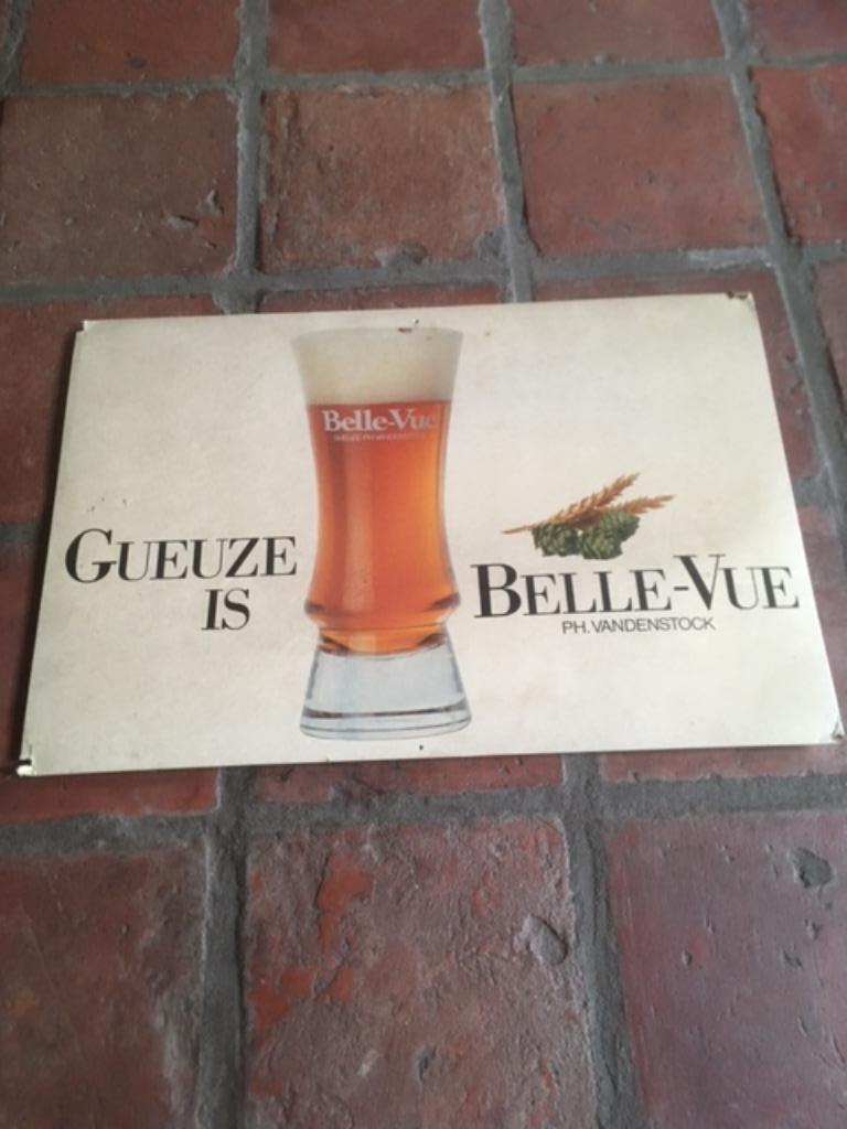 Gueuze Belle - Vue reklaambordje jaren 70 in karton, Ophalen of Verzenden, Gebruikt, Reclamebord, Plaat of Schild, Overige merken