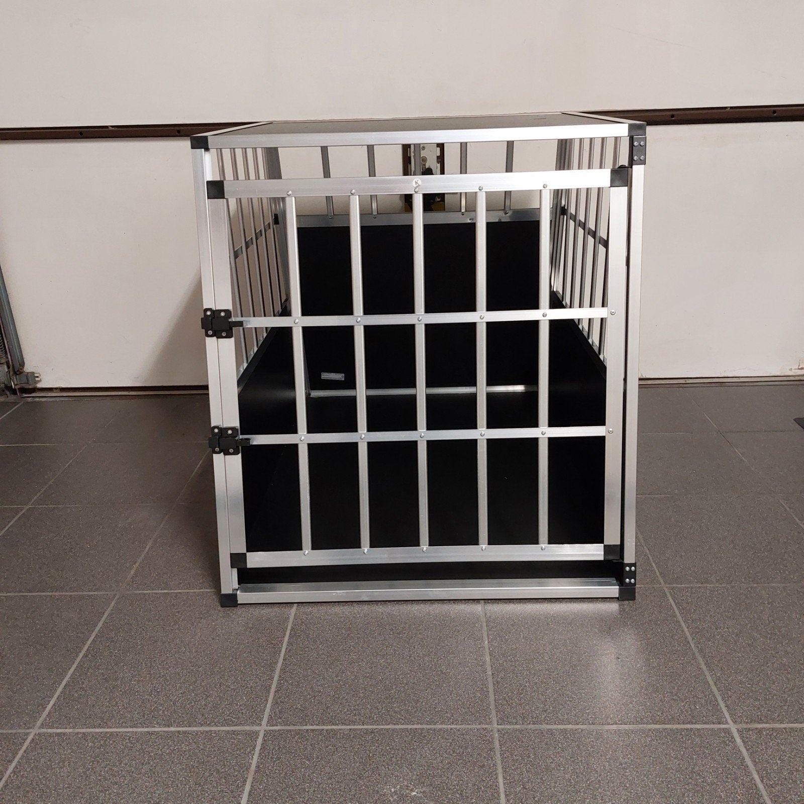 TE KOOP HONDENBENCH VOOR AUTO, Dieren en Toebehoren, Hondenbenches, Ophalen