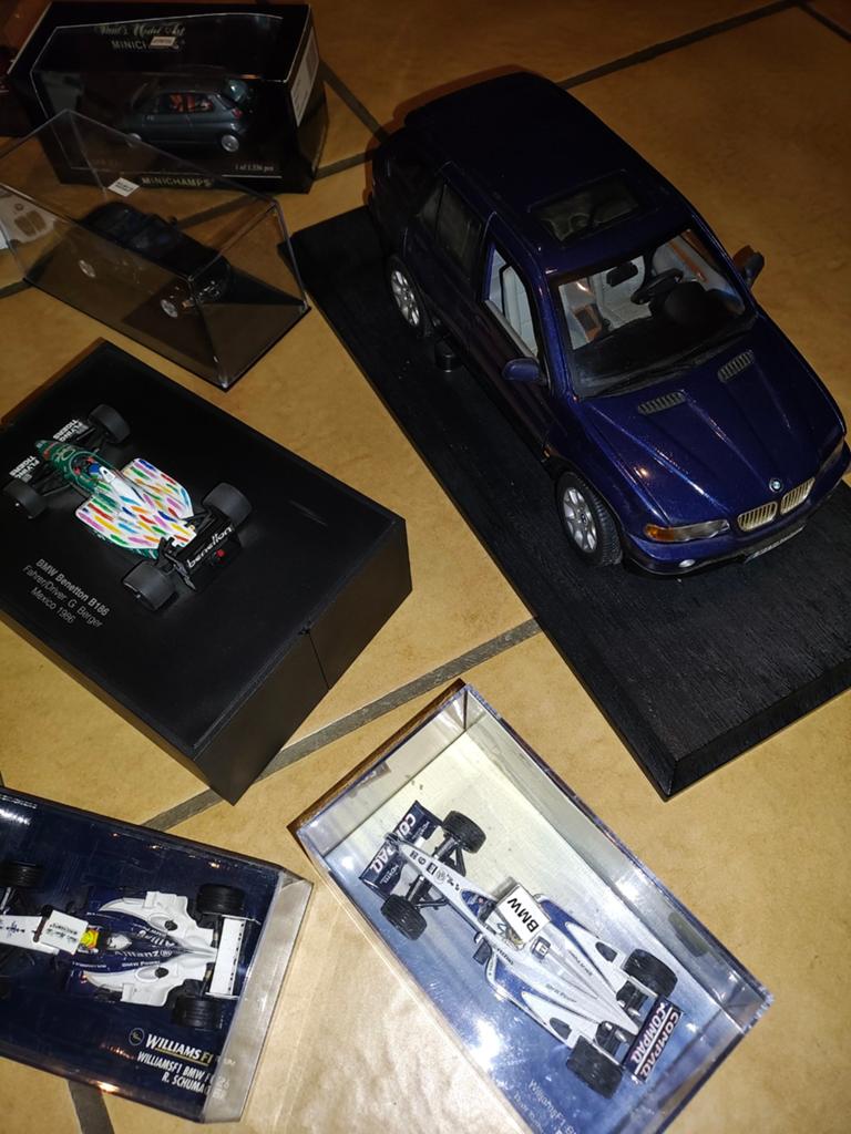Modèles réduits BMW