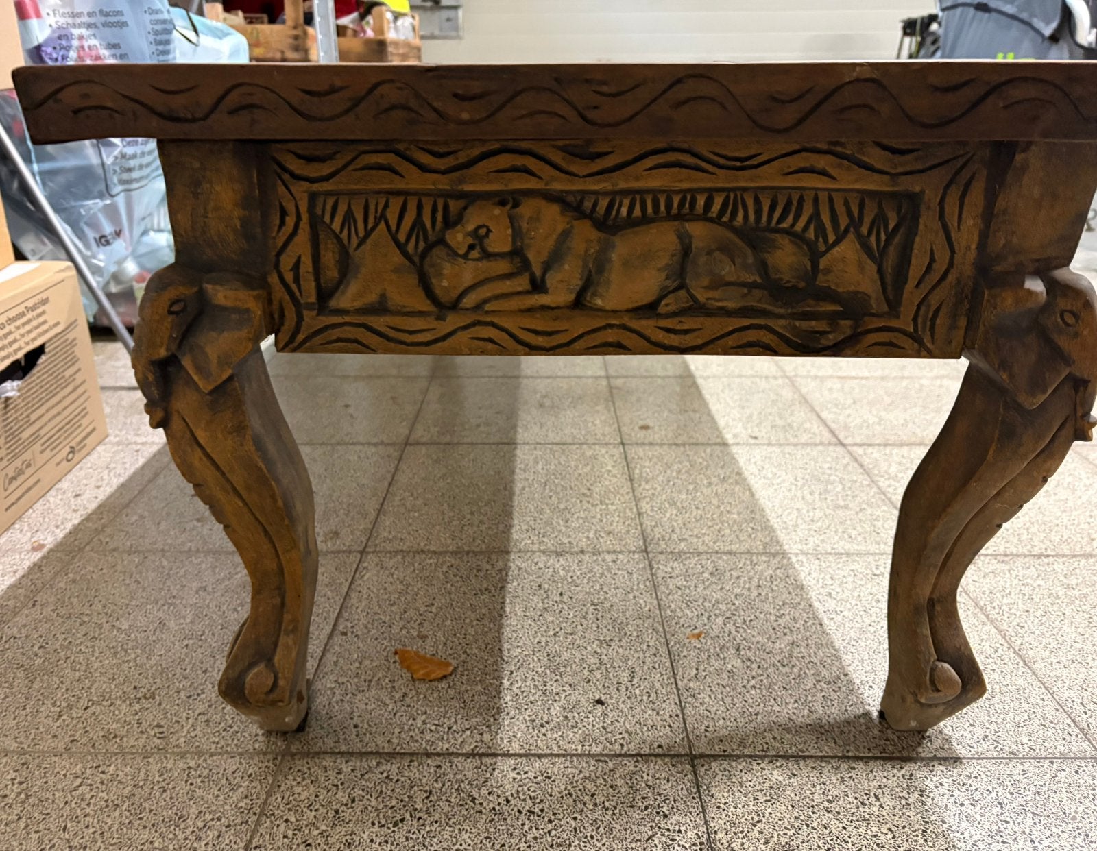 Tafel, Glazen blad, Afrikaans, Ophalen