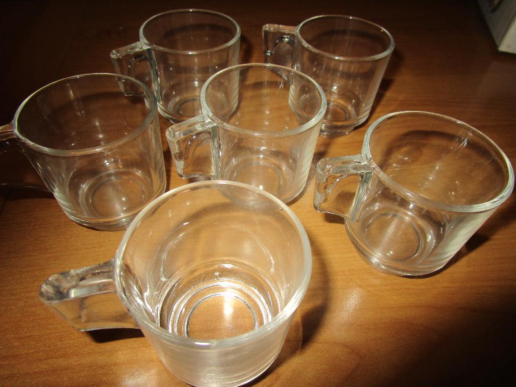 allerlei glazen, Verzamelen, Glas en Drinkglazen, Ophalen