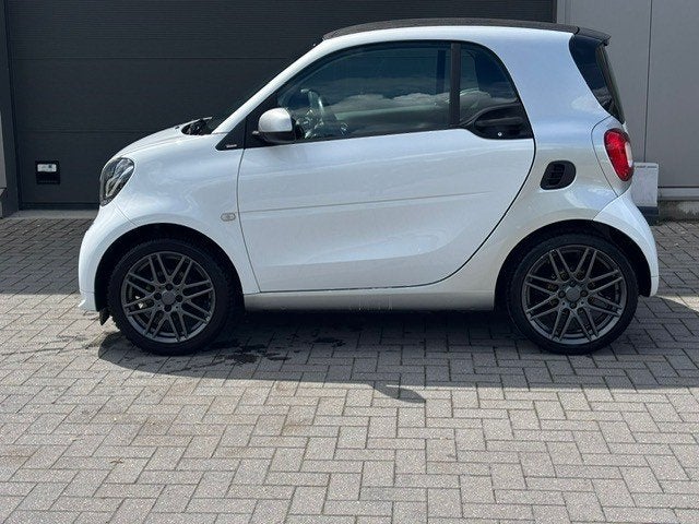 Smart Fortwo brabus kit automaat, Auto's, Smart, Stof, https://public.car-pass.be/vhr/dc37ebdd-4f4f-4d04-9d99-4b46ba5d7511, Wit