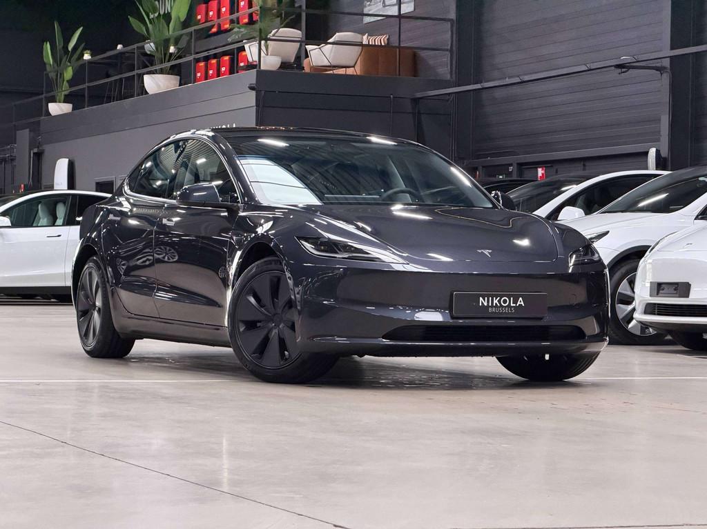 Tesla Model 3 HIGHLAND PREMIUM - REAR WHEEL DRIVE - LOW MILE, Auto's, Tesla, Automaat, Achterwielaandrijving, Gebruikt, 192 kW