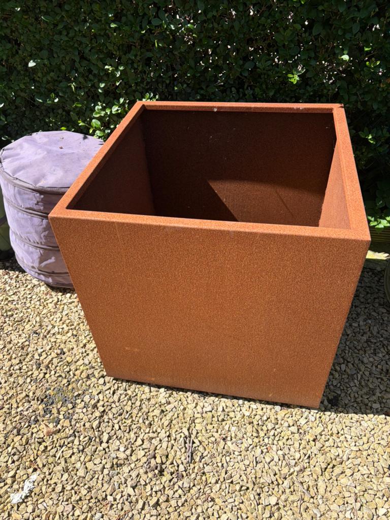 Plantenbak cortenstaal 70x70x70 met bodemplaat, Ophalen, Zo goed als nieuw